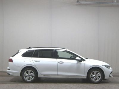 Gebraucht VW Golf VIII Pro 131 PS (96 kW) 2022 Weiss Kombi