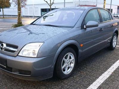 Grau Gebraucht 2003 Opel Vectra Limousine | 3.999 € (Teuer)