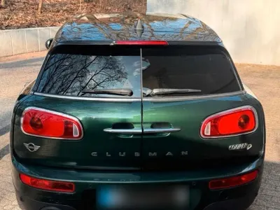 Gebraucht Mini Cooper D 150 PS (110 kW) 2018 Grün Kleinwagen