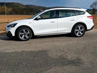 Gebraucht Ford Focus Active 120 PS (88 kW) 2020 Weiß Kombi