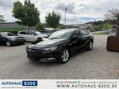 Używany Opel Insignia Edition 136 KM (100 kW) 2017 Czarny Sedan/Limuzyna