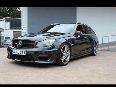 Mercedes C63 AMG