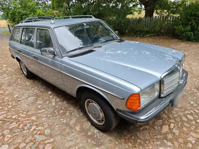 Gebraucht Mercedes 200 109 PS (80 kW) 1983 Blau Kombi