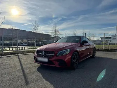 Gebraucht Mercedes C300 245 PS (180 kW) 2019 Andere farben Coupé