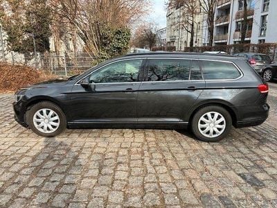 Gebraucht VW Passat Comfortline 150 PS (110 kW) 2017 Grau Kombi