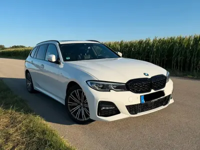 Gebraucht BMW 330e Shadowline 292 PS (214 kW) 2021 Weiß Kombi