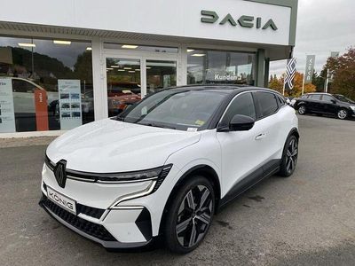 Weiss Gebraucht 2022 Renault Mégane Limousine | 32.499 € (Etwas zu teuer)