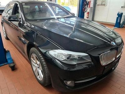 Usata BMW 520 184 CV (135 kW) 2012 Nero Station wagon