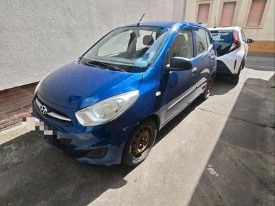 Gebraucht Hyundai i10 69 PS (50 kW) 2012 Blau Kleinwagen
