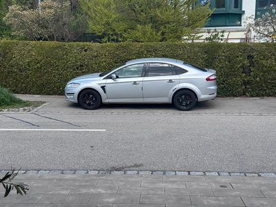 Usata Ford Mondeo 145 CV (106 kW) 2011 Grigio Berlina
