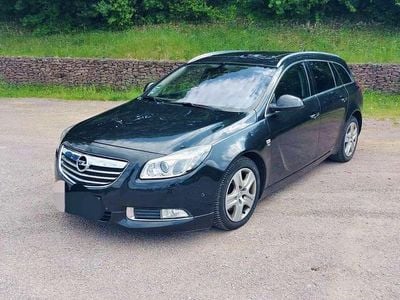 Gebraucht Opel Insignia Edition 160 PS (117 kW) 2010 Schwarz Kombi