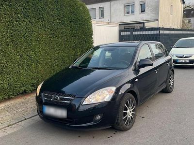 Gebraucht Kia Ceed 122 PS (89 kW) 2007 Schwarz Kleinwagen
