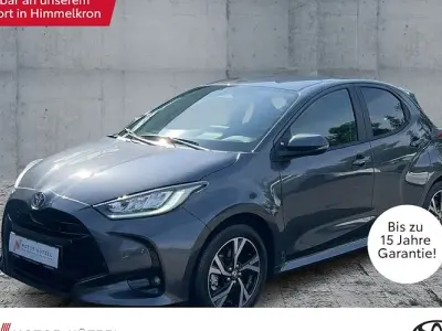 Nouvelle Toyota Yaris Hybrid 116 ch (85 kW) 2025 Gris Berline