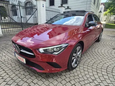 Gebraucht Mercedes CLA200 Shooting Brake 150 PS (110 kW) 2022 Rot Kombi