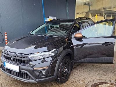 Gebraucht Dacia Jogger Extreme 102 PS (75 kW) 2024 Schwarz Van / Kleinbus