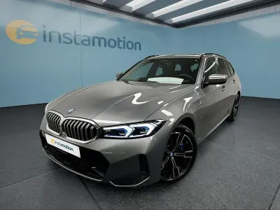 Usata BMW 330e 292 CV (214 kW) 2025 Grigio Station wagon