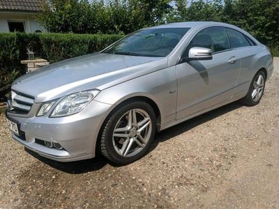 Mercedes E200