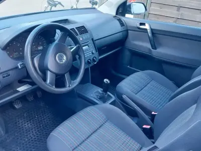 Gebraucht VW Polo 54 PS (39 kW) 2006 Blau Kleinwagen