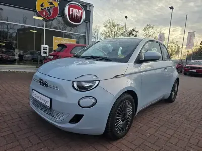 Second-hand Fiat 500e Icon 86 kW (118 CP) 2022 Albastru Berlinǎ