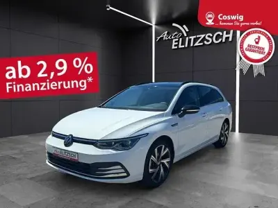 Gebraucht VW Golf VIII Style 150 PS (110 kW) 2023 Pure white Kombi