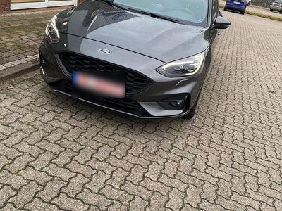 Second-hand Ford Focus ST-Line 150 CP (110 kW) 2019 Gri Break