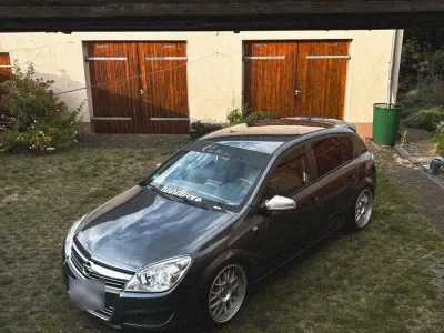 Gebraucht Opel Astra 90 PS (66 kW) 2008 Grau Kleinwagen