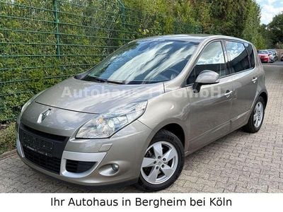 Braun Gebraucht 2010 Renault Scénic III Dynamique Van / Kleinbus | 3.950 € (Fairer Preis)