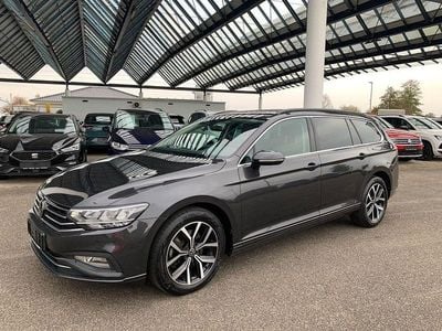 Grau Gebraucht 2023 VW Passat Business Kombi | 25.900 € (Etwas zu teuer)