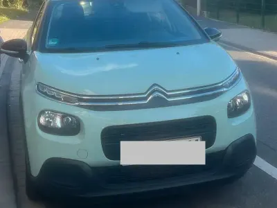 Gebraucht Citroën C3 Feel 83 PS (61 kW) 2020 Grün Kleinwagen