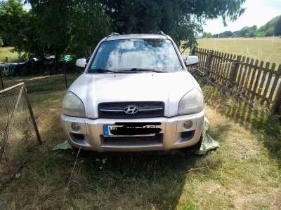 Gebraucht Hyundai Tucson GLS 175 PS (128 kW) 2004 Silber SUV