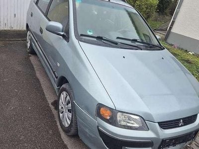 Gebraucht Mitsubishi Space Star 111 PS (81 kW) 2004 Grau Van / Kleinbus