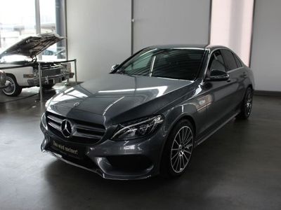 Grau , selenitgrau metallic Gebraucht 2018 Mercedes C180 AMG Limousine | 28.690 € (Teuer)