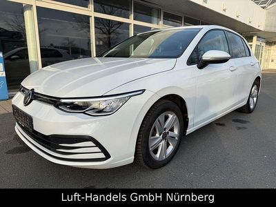 Gebraucht VW Golf VII Life 150 PS (110 kW) 2020 Pure white Limousine