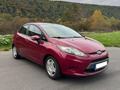 Gebraucht Ford Fiesta 60 PS (44 kW) 2009 Rot Kleinwagen