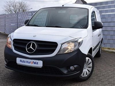 Gebraucht Mercedes Citan 111 110 PS (80 kW) 2017 Weiß Van / Kleinbus