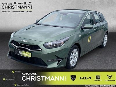 Gebraucht Kia Ceed Comfort 101 PS (74 kW) 2024 Experience green Kleinwagen