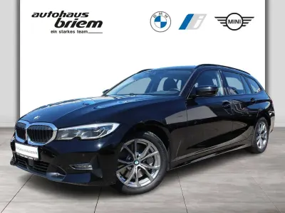 Gebraucht BMW 330 Sport Line 258 PS (189 kW) 2021 Schwarz Kombi