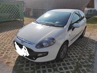 Gebraucht Fiat Punto Evo 77 PS (56 kW) 2011 Weiß Kleinwagen