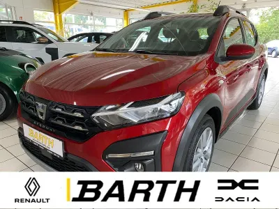 Gebraucht Dacia Sandero Comfort 91 PS (66 kW) 2022 Rot Kleinwagen