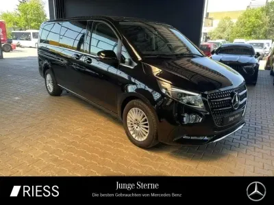 Gebraucht Mercedes V300 Avantgarde 237 PS (174 kW) 2025 Obsidianschwarz metallic Van / Kleinbus