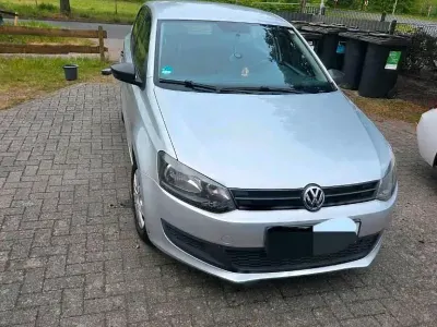 Używany VW Polo Trendline 60 KM (44 kW) 2010 Srebrny Hatchback