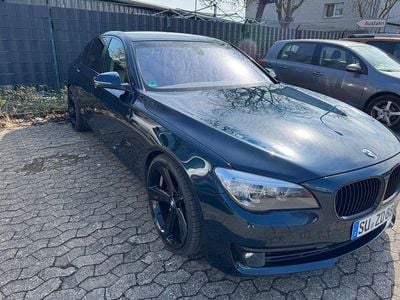 Gebraucht BMW 750 Performance 381 PS (280 kW) 2014 Beige Limousine