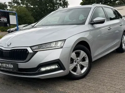 Gebraucht Skoda Octavia Style 150 PS (110 kW) 2023 Silber Kombi