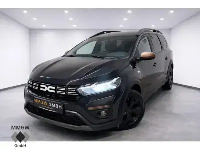 Używany Dacia Jogger Extreme 110 KM (80 kW) 2024 Czarny Minivan