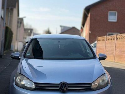 Gebraucht VW Golf VI Team 80 PS (58 kW) 2010 Blau Kleinwagen