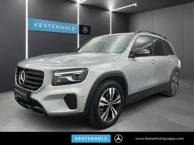 Gebraucht Mercedes GLB250 Night 224 PS (164 kW) 2025 Silber SUV