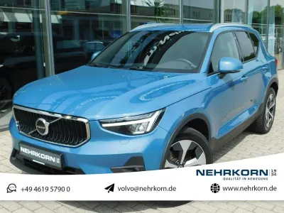 Gebraucht Volvo XC40 Core 163 PS (119 kW) 2023 Blau SUV