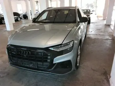 Gebraucht Audi Q8 S-Line 340 PS (250 kW) 2023 Silber SUV
