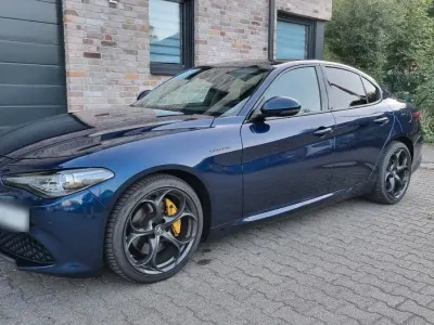 Gebraucht Alfa Romeo Giulia Veloce 209 PS (153 kW) 2018 Blau Limousine