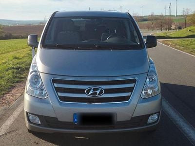 Usado Hyundai H-1 170 HP (125 kW) 2016 Cinzento Monovolume